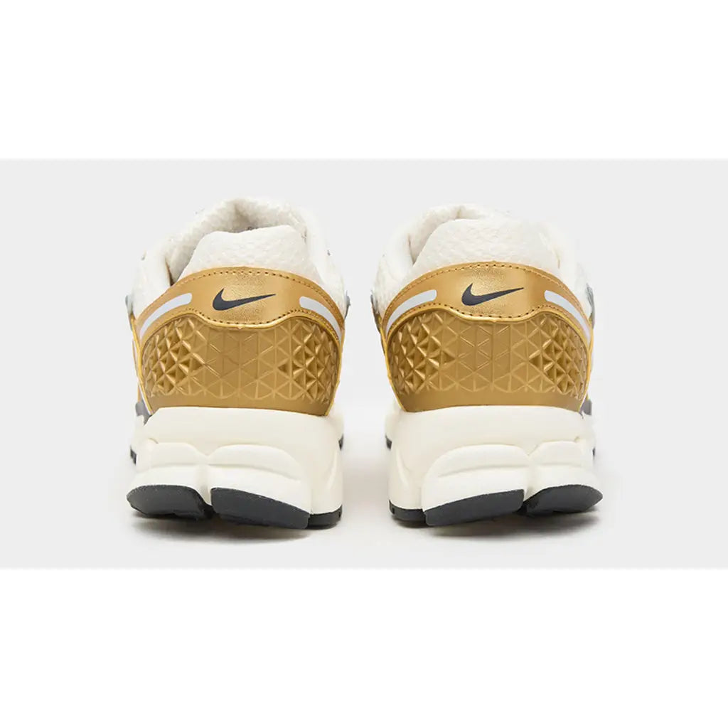 Zoom Vomero 5 Metallic Gold